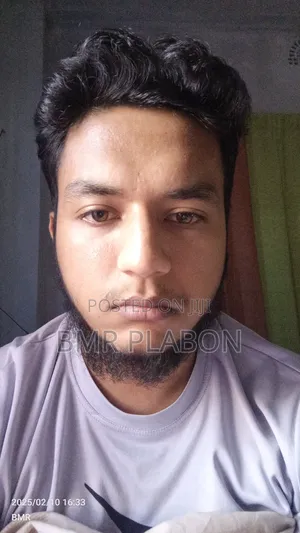 আমি একজন ডেটা এন্ট্রি বিশেষজ্ঞ।
