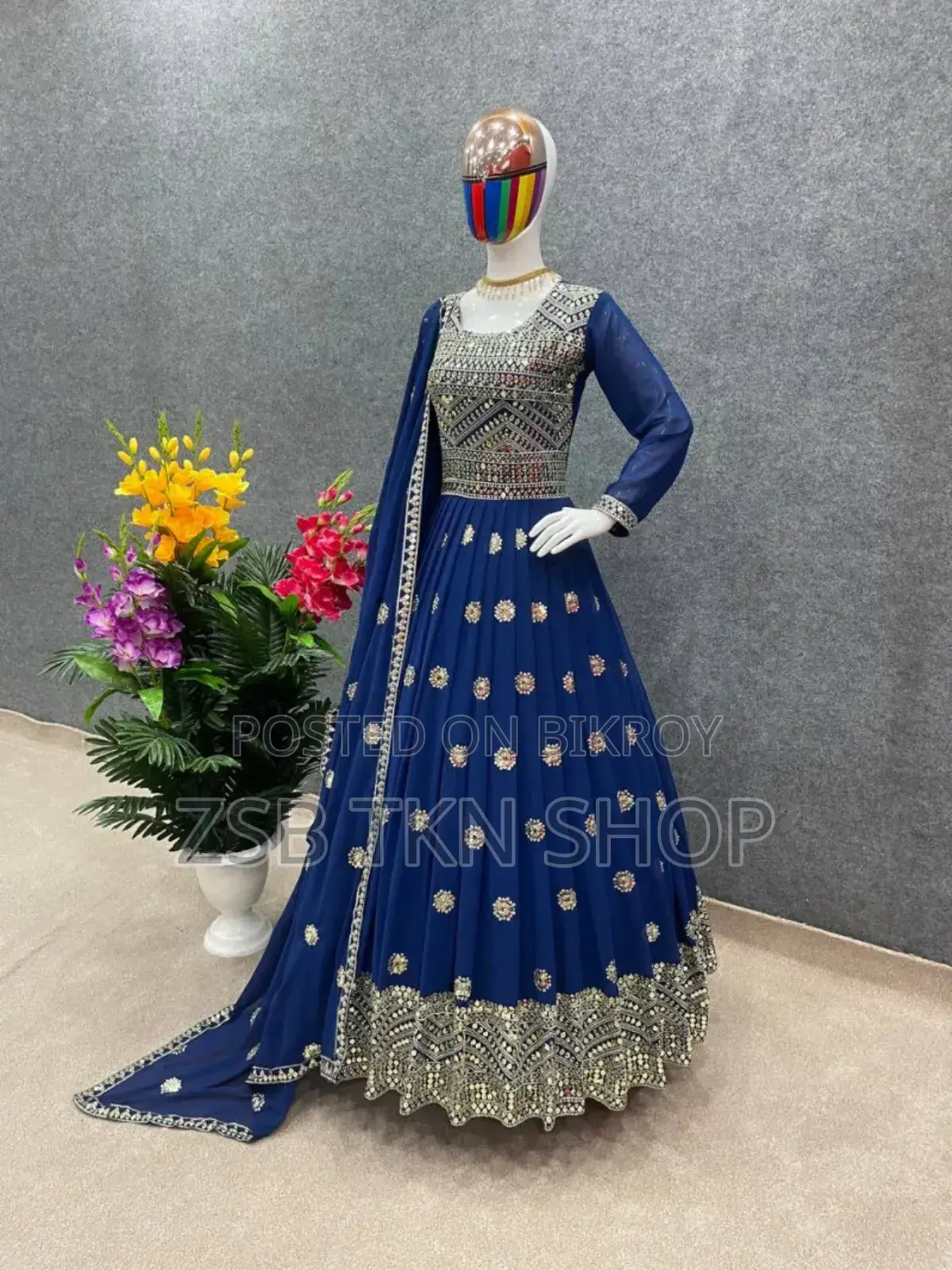 রেডিমেড জর্জেট এমব্রয়ডারি পার্টি ড্রেস