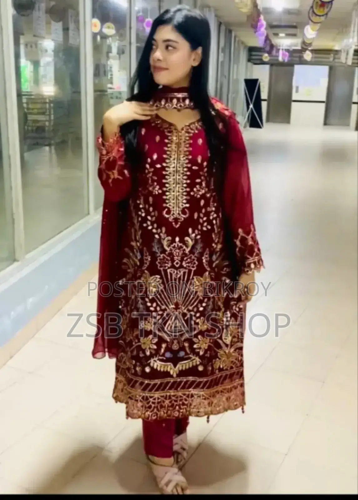 ইন্ডিয়ান হোয়াইট গোল্ড জর্জেট কামিজ