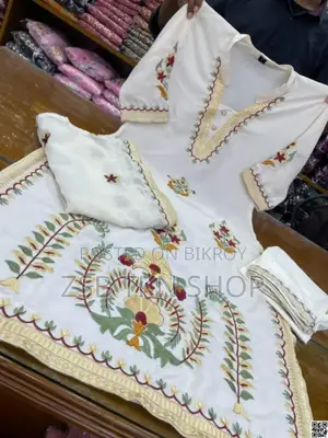 এমব্রয়ডারি করা ডায়মন্ড জর্জেট কামিজ সেট