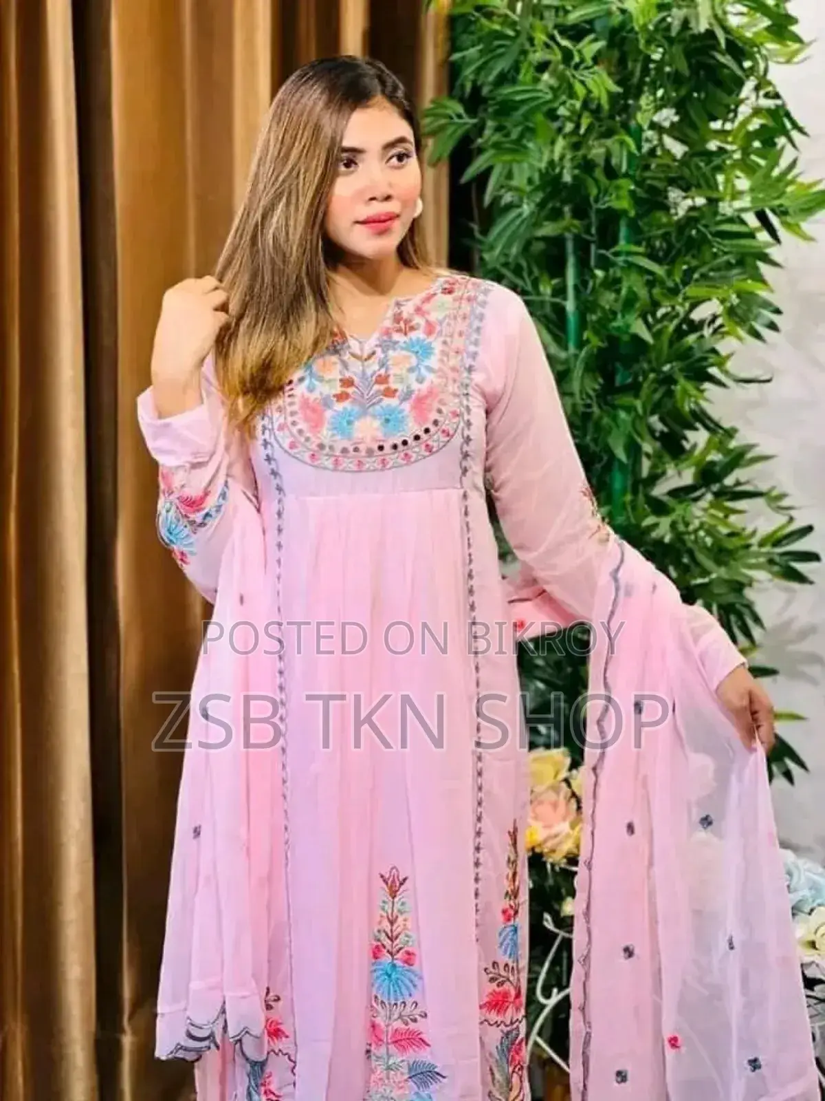 Embroidered Georgette Kameez Set Fashionable Elegant Design