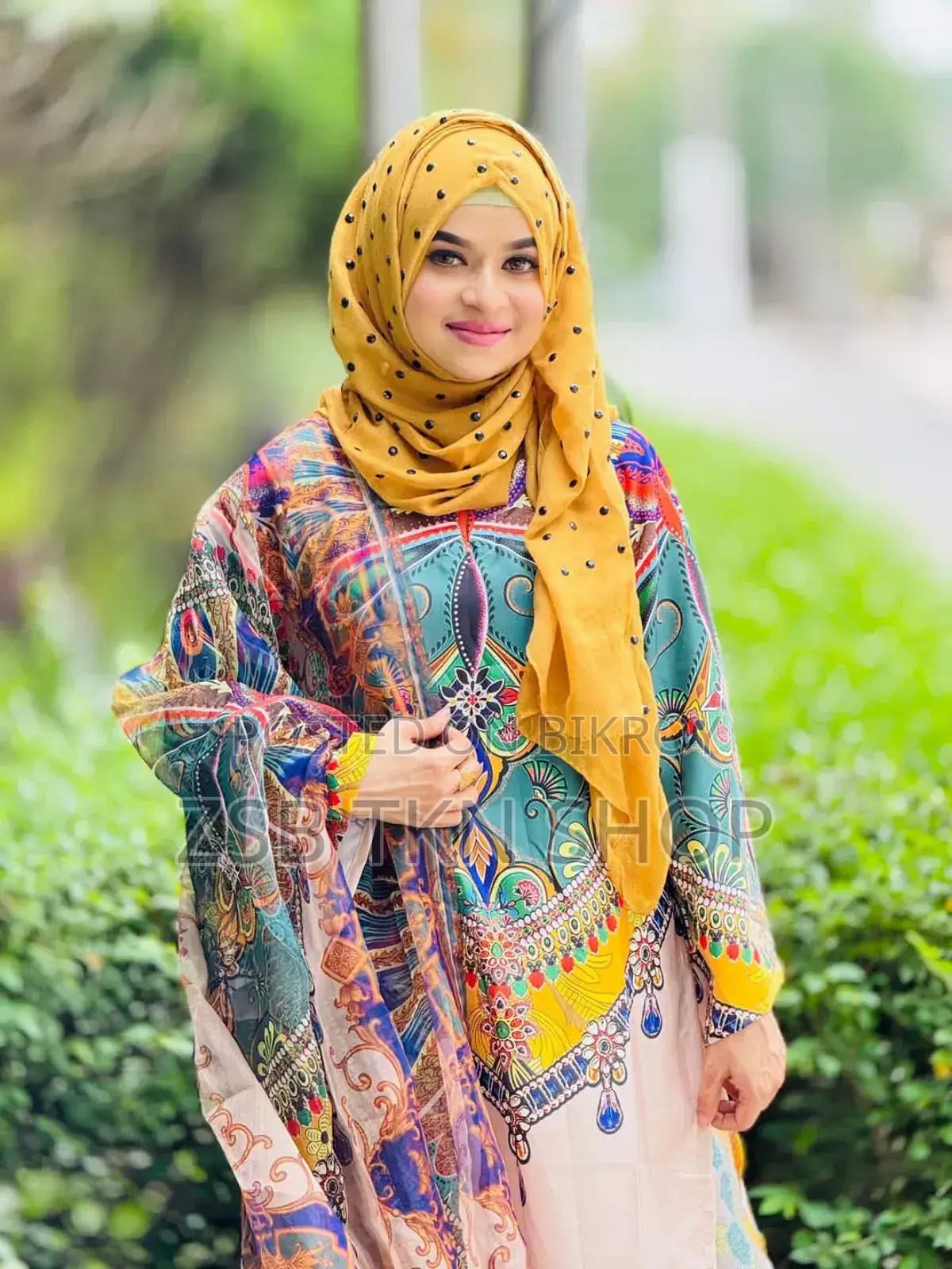 Digital Print Readymade Three-Piece Set of Cherry Silk Fabric