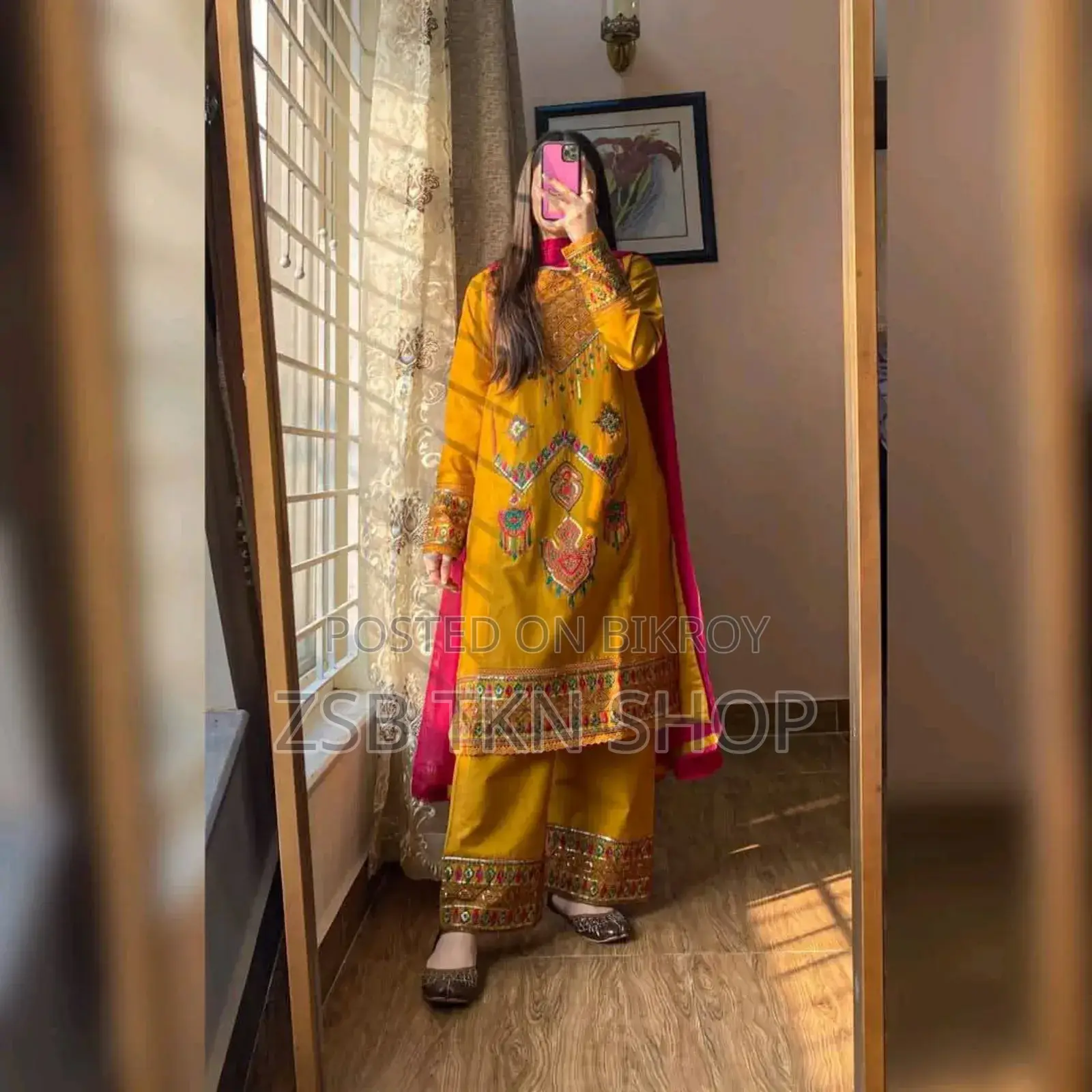 সিকোয়েন্স এবং এমব্রয়ডারি ওয়ার্ক ফেব্রিকস টিসি কটন সফট