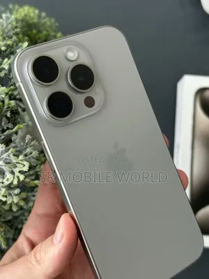 New Apple iPhone 16 Pro Max 256 GB Gold