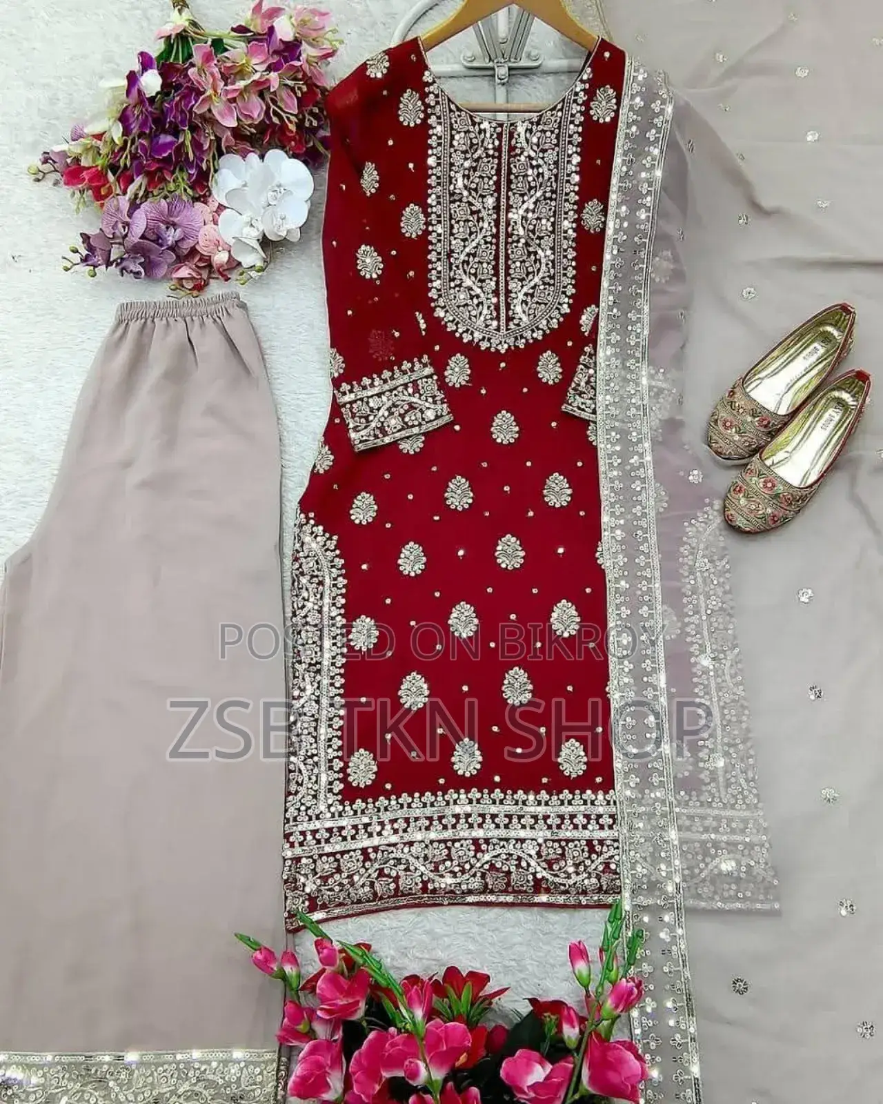 পাকিস্তানি অ্যাসপায়ার থ্রি পিস অল ওভার সিকোয়েন্স এমব্রয়ডারি ওয়ার্ক