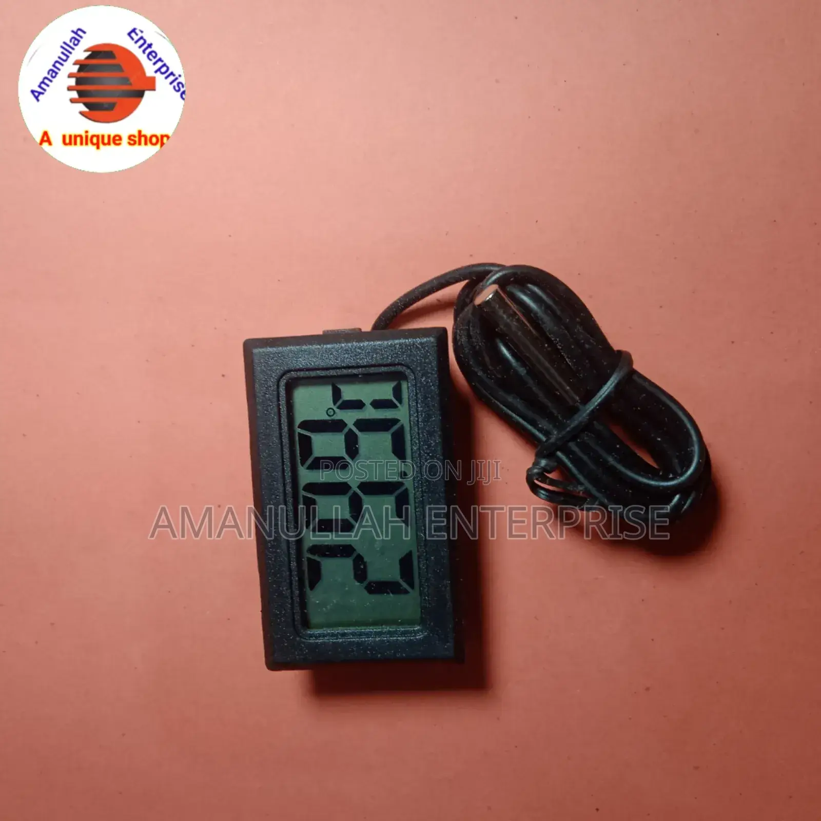 ডিজিটাল থার্মোমিটার / তাপমাত্রা মিটার।