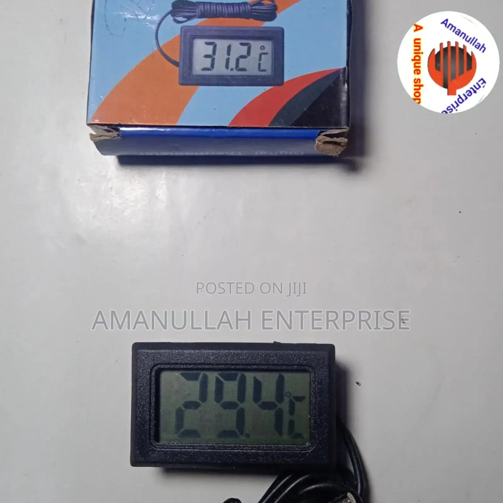 ডিজিটাল থার্মোমিটার / তাপমাত্রা মিটার।