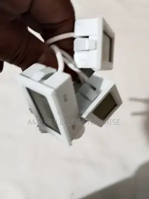মিনি ডিজিটাল আর্দ্রতা মিটার।