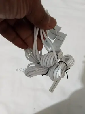 মিনি ডিজিটাল আর্দ্রতা মিটার।