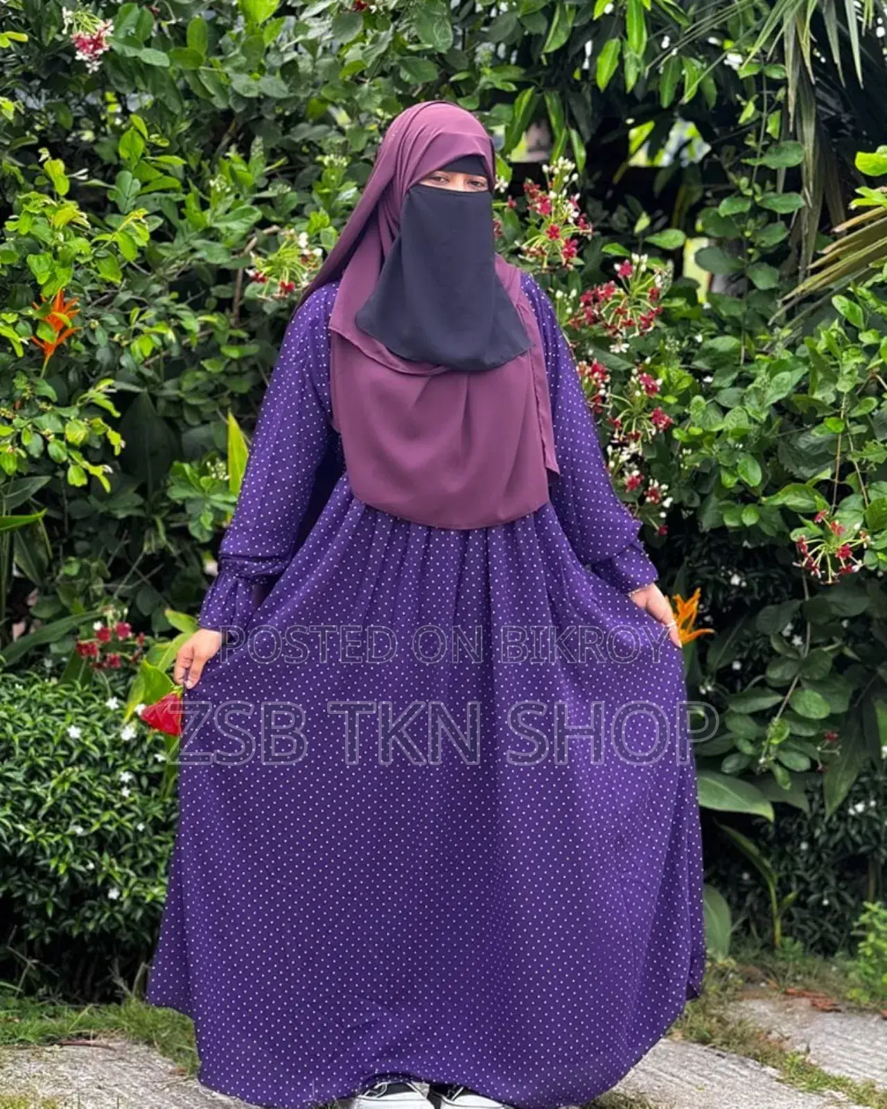 বল প্রিন্ট বোরকা (শুধুমাত্র বোরকা)