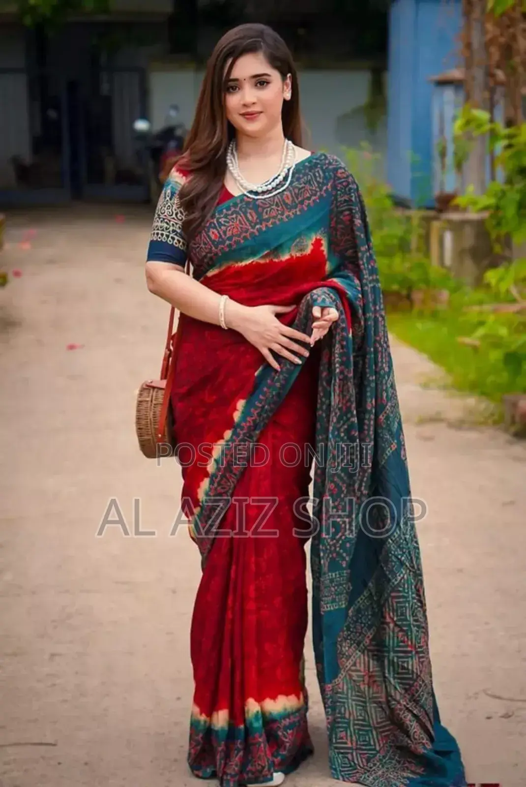 Digital Print Saree with Blouse Piece
