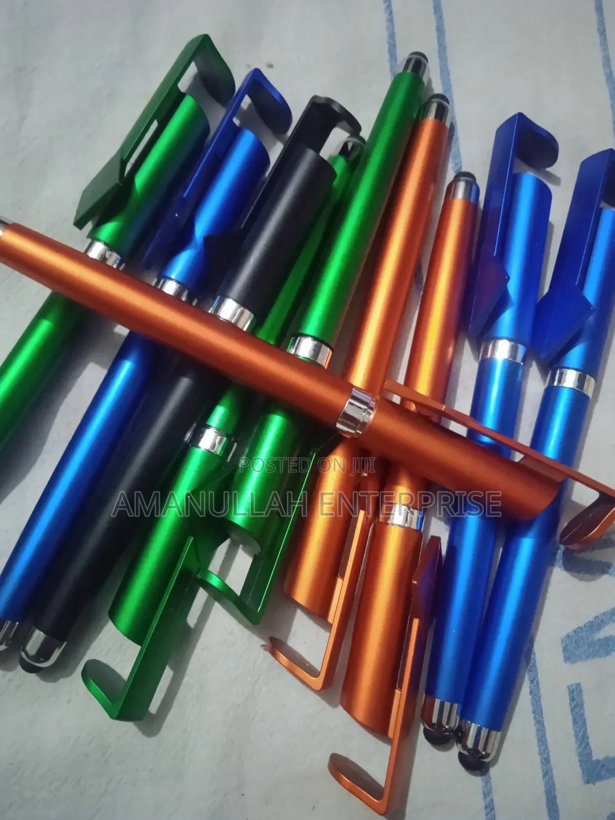 মোবাইল স্ট্যান্ড সহ ৩ ইন ১ টাচ স্ক্রিন স্টাইলাস পেন/