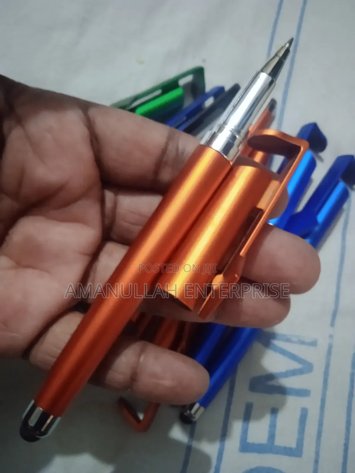 মোবাইল স্ট্যান্ড সহ ৩ ইন ১ টাচ স্ক্রিন স্টাইলাস পেন/