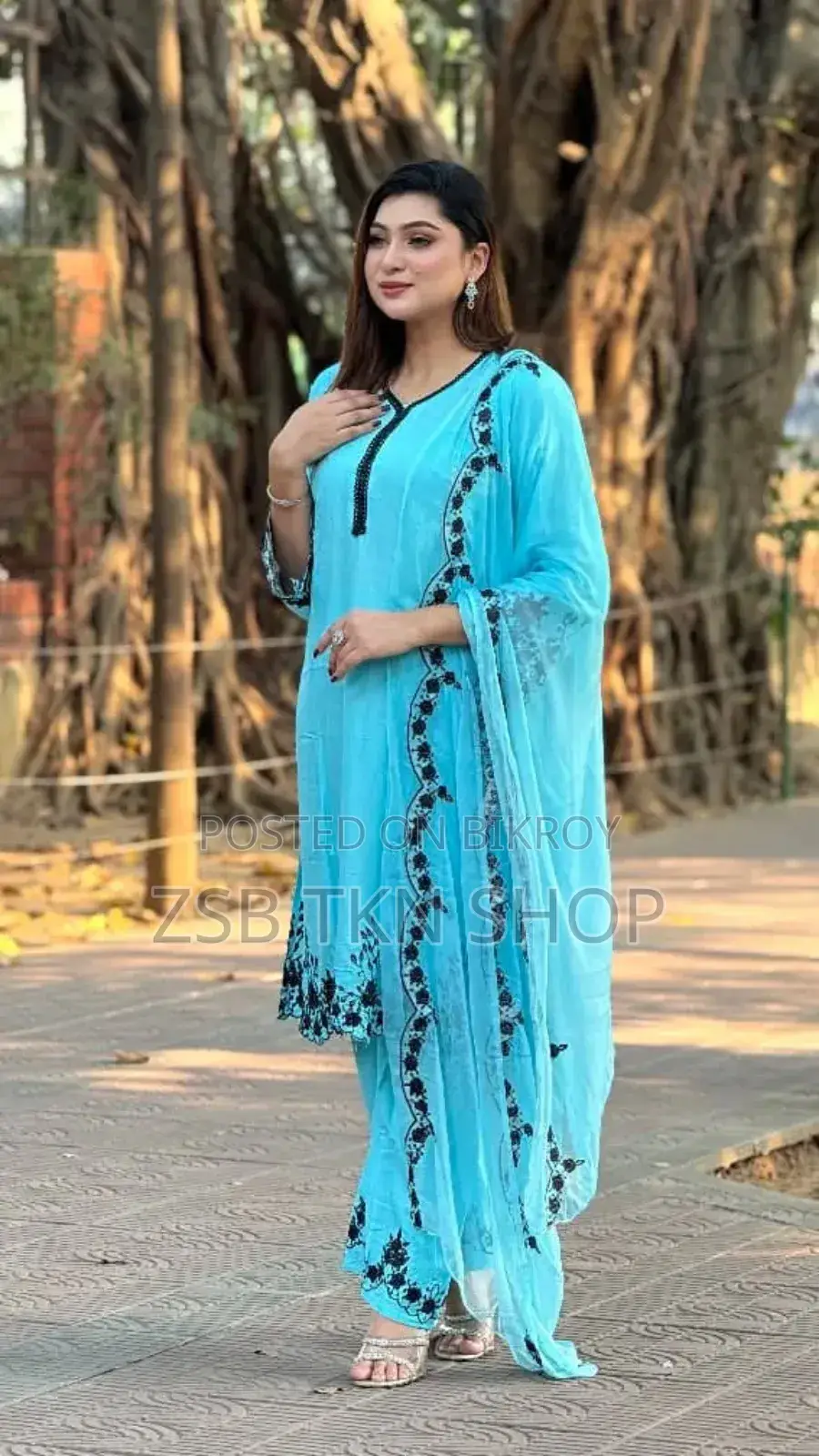 এমব্রয়ডারি কটন থ্রি পিস নিউ ইয়ার কালেকশন
