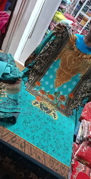 রেডিমেড থ্রি পিস