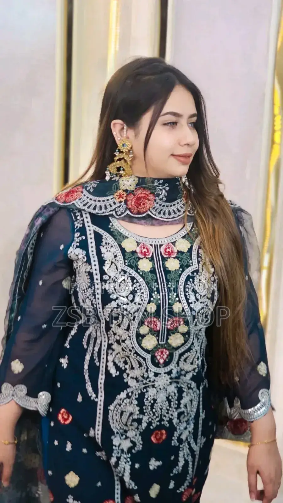 পাকিস্তানি ডিজাইন ৪-পিস সাদা বাহার টিস্যু সেট