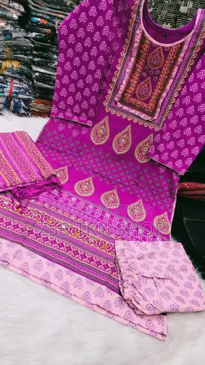 আড়ং বাটিক থ্রি পিস