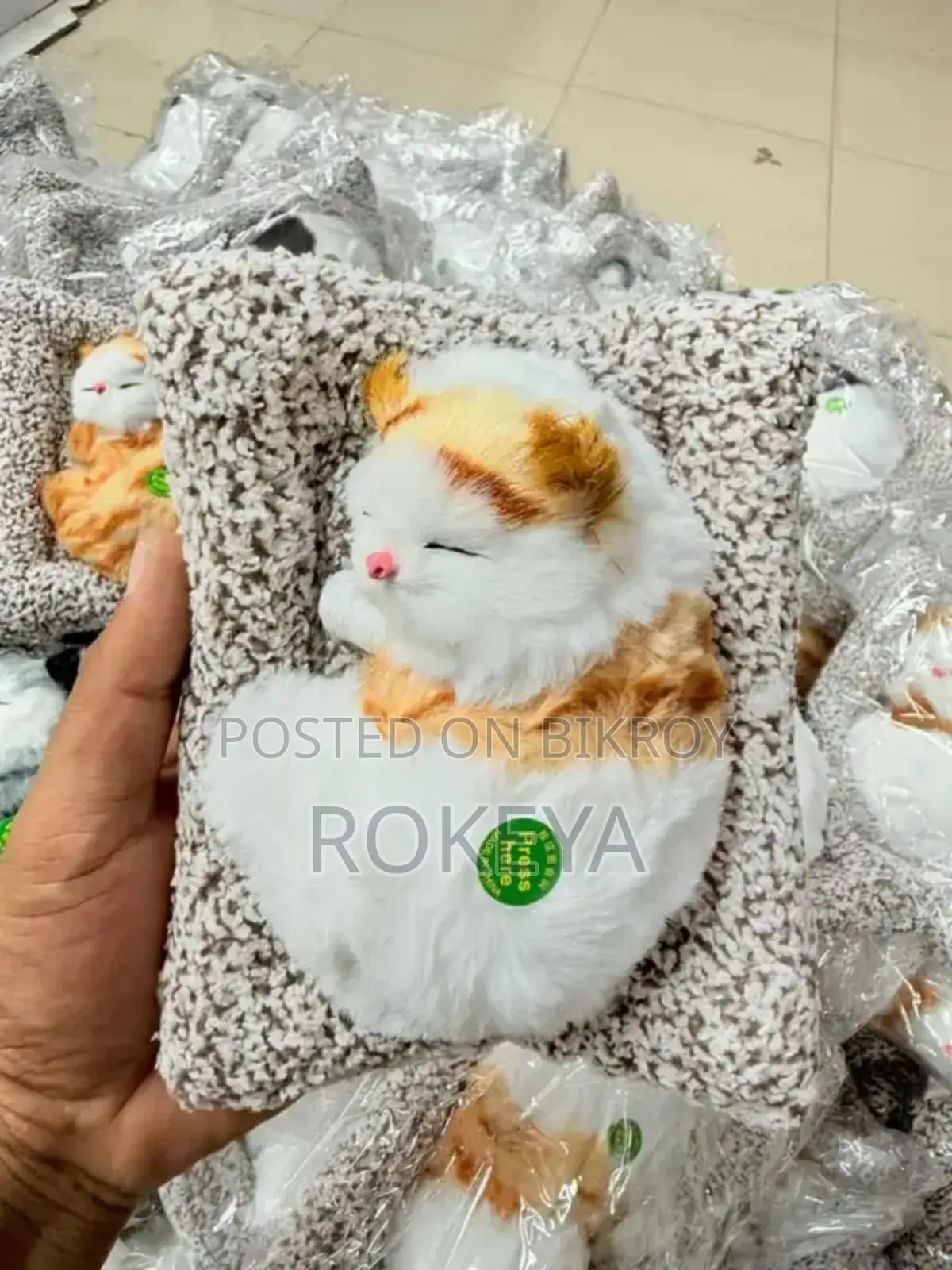 বেবি ক্যাট টয়স