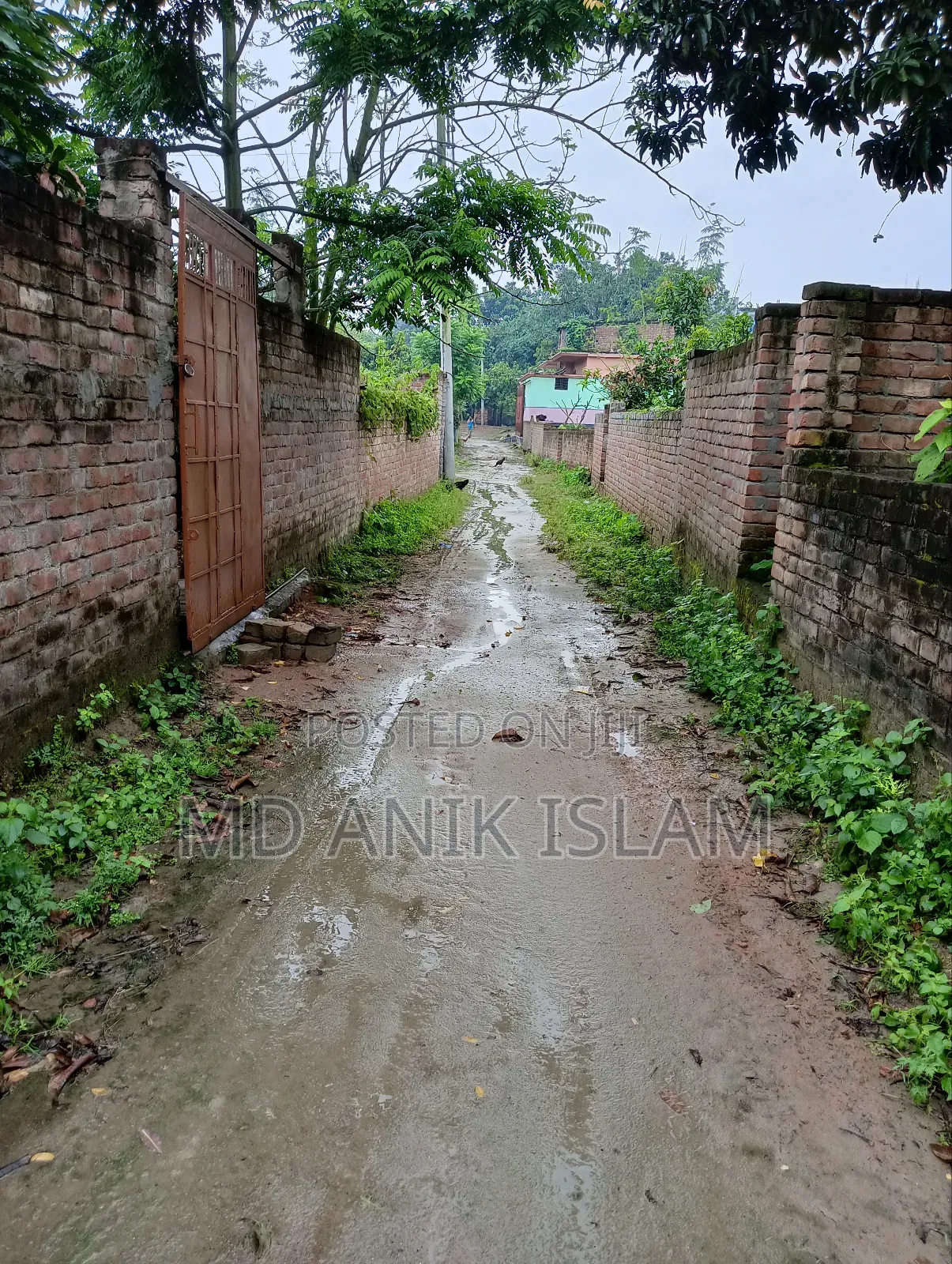 4 Bedroom House in Anik, Bagha for Sale