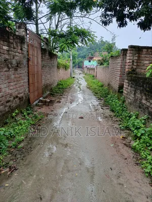 4 Bedroom House in Anik, Bagha for Sale