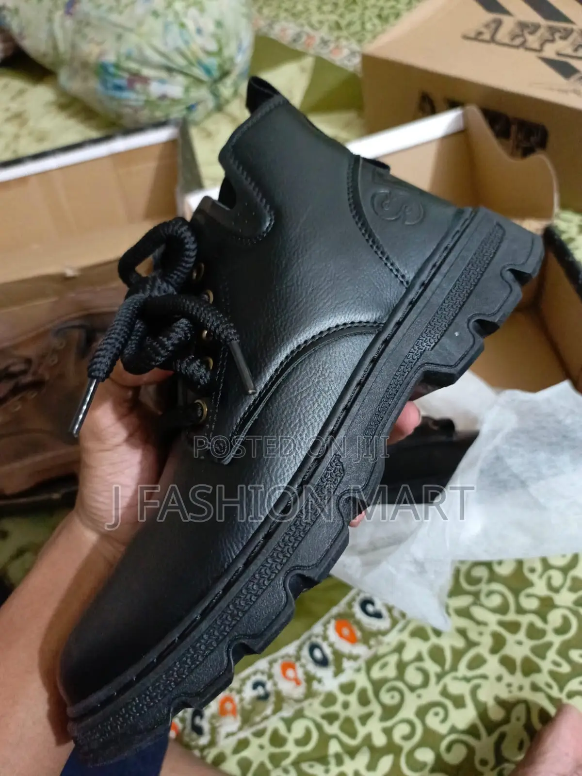 Sinthetik Leather Boot