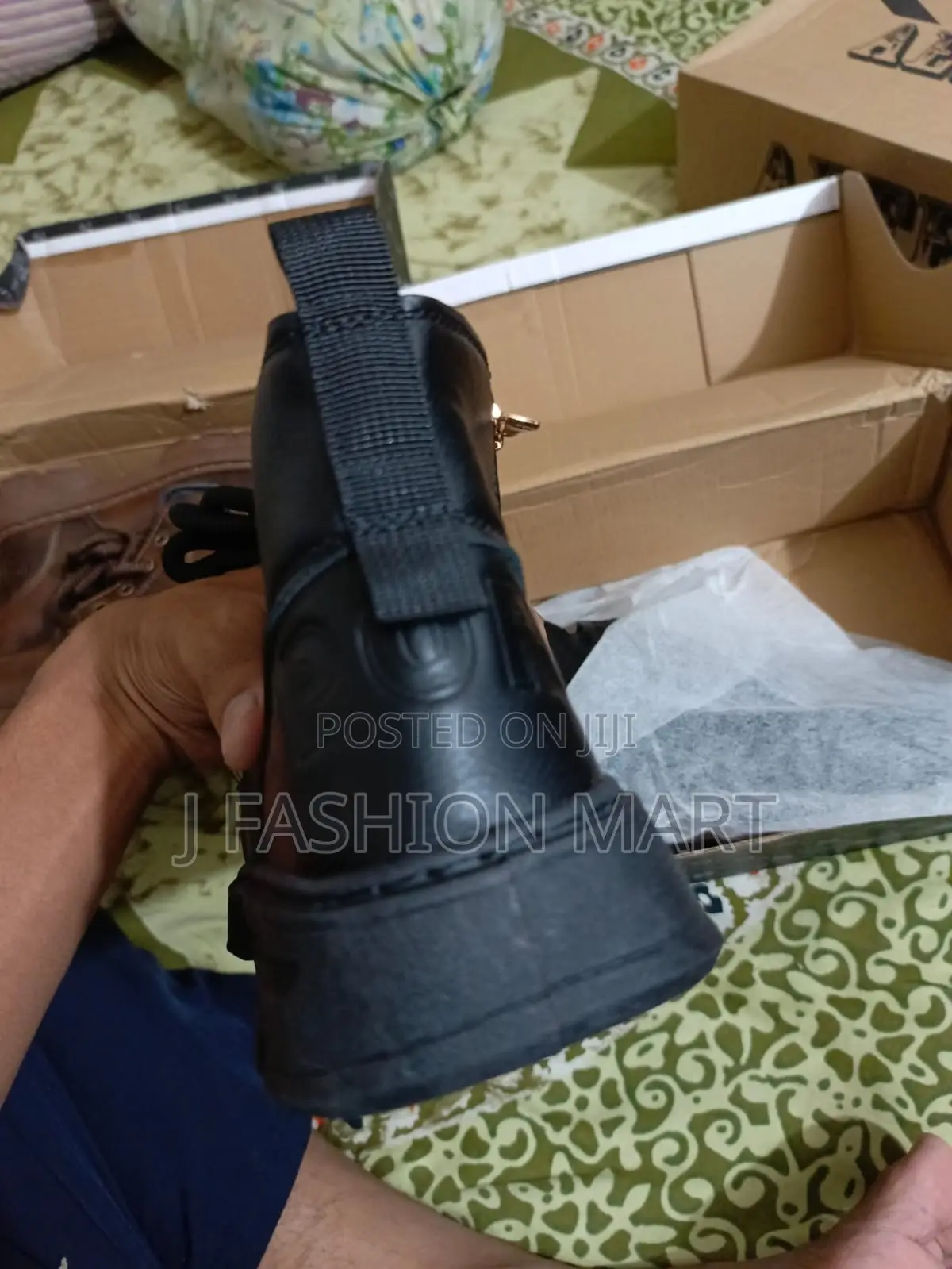 Sinthetik Leather Boot
