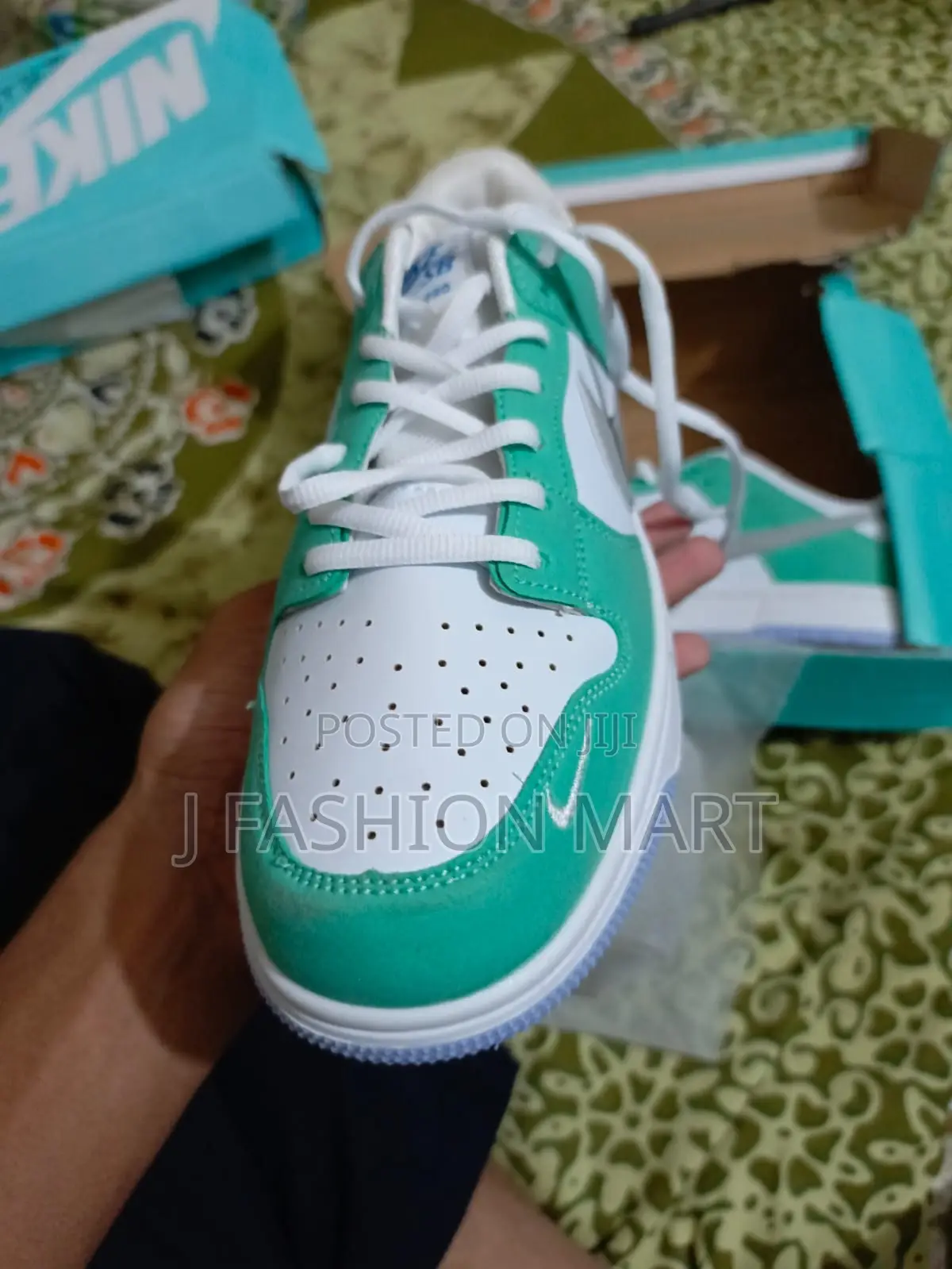 Nike SB Dunk Low “Seoul”