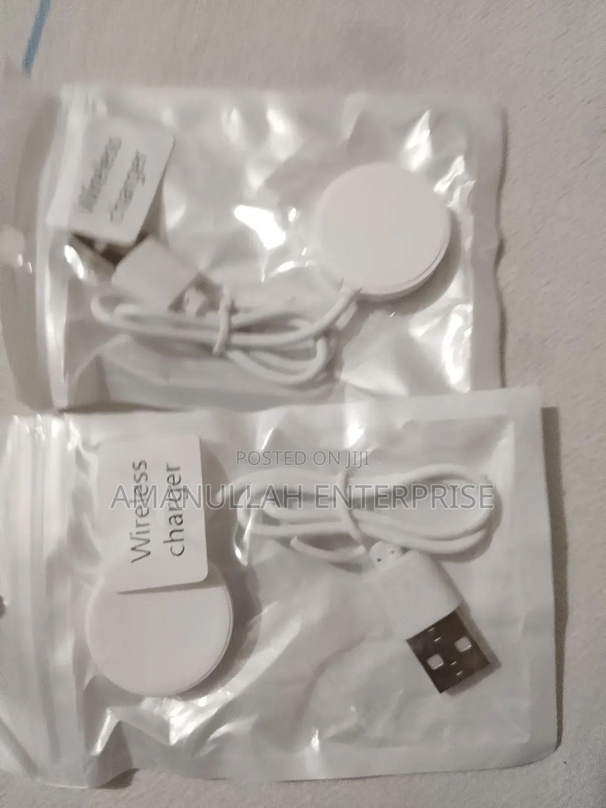 Wireless Charger, Likely Designed for a Smartwatch or Similar Small.