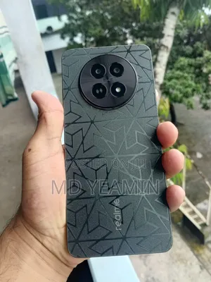 Realme ১২ ৫জি ২৫৬ জিবি ব্ল্যাক