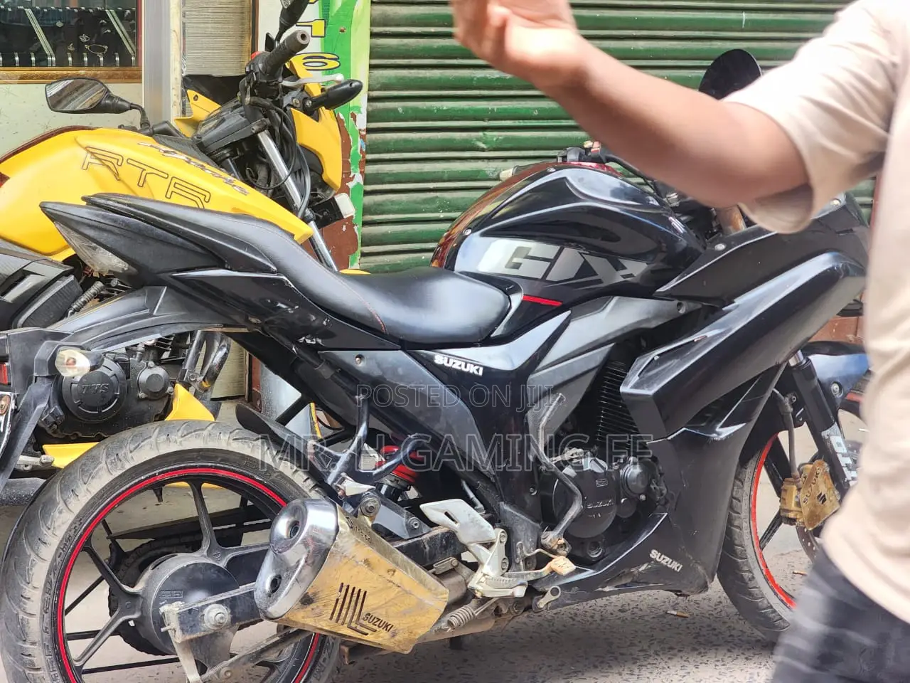 Suzuki 2018 Black