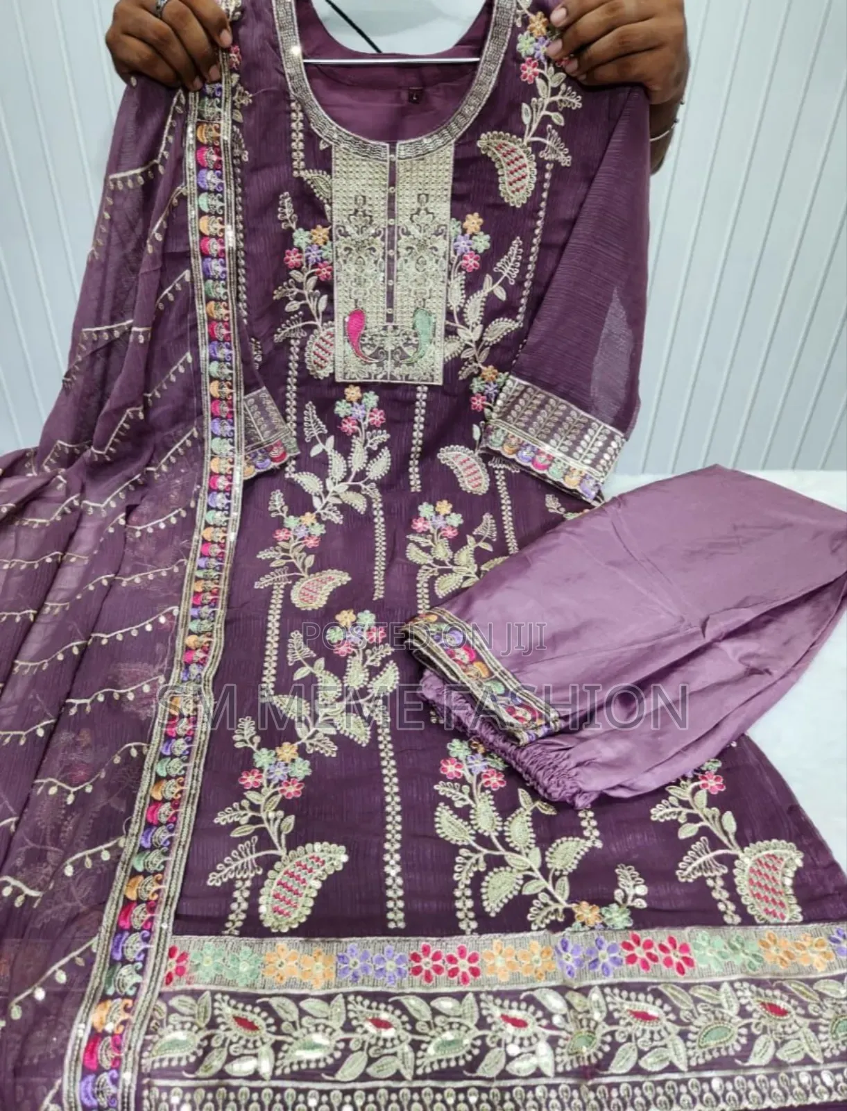 রেডিমেড থ্রি পিস
ফ্যাব্রিকস: ফক্স জর্জেট
