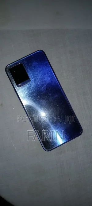 Vivo Y21 64 GB Blue