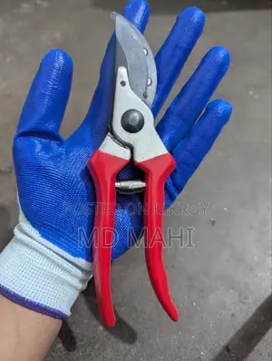 R J Pruning Shear