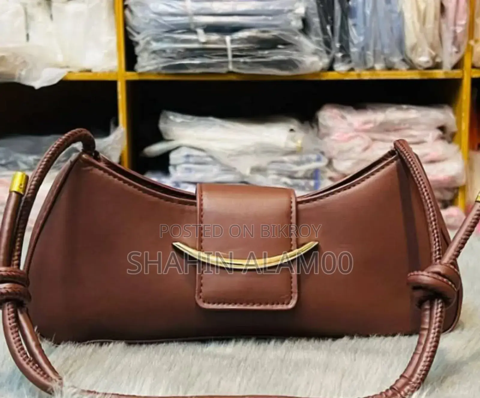 বোট স্টাইল লেডিস ব্যাগ