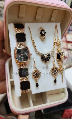 Eye-catching 6-in-1 Jewelry and Watch Set