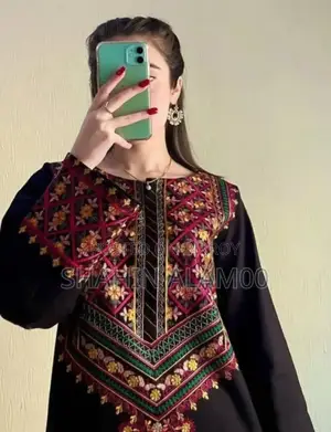 এলিগেন্ট ব্ল্যাক এম্বুডারি ২ পিস 