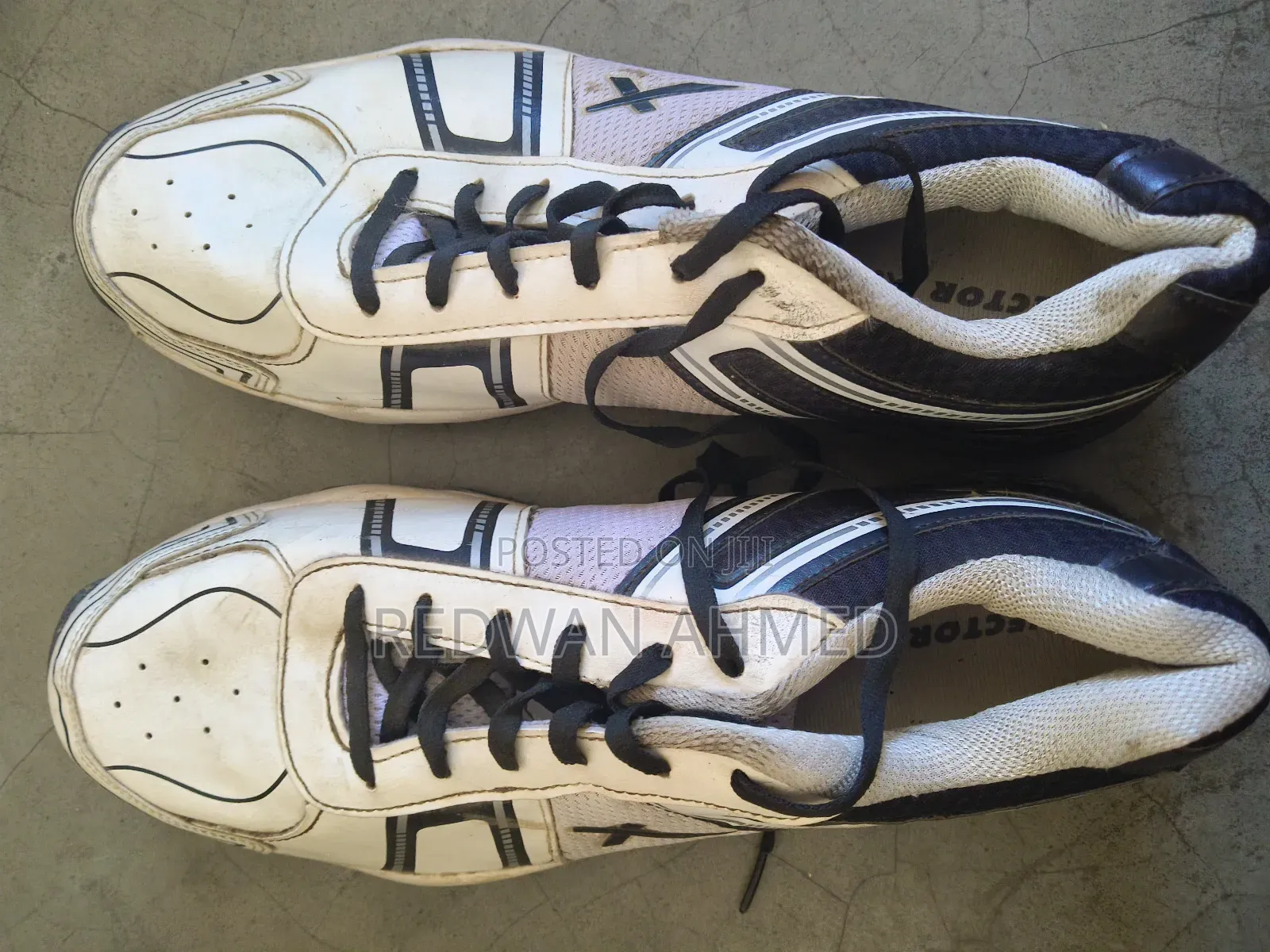Selling a pair of shoes