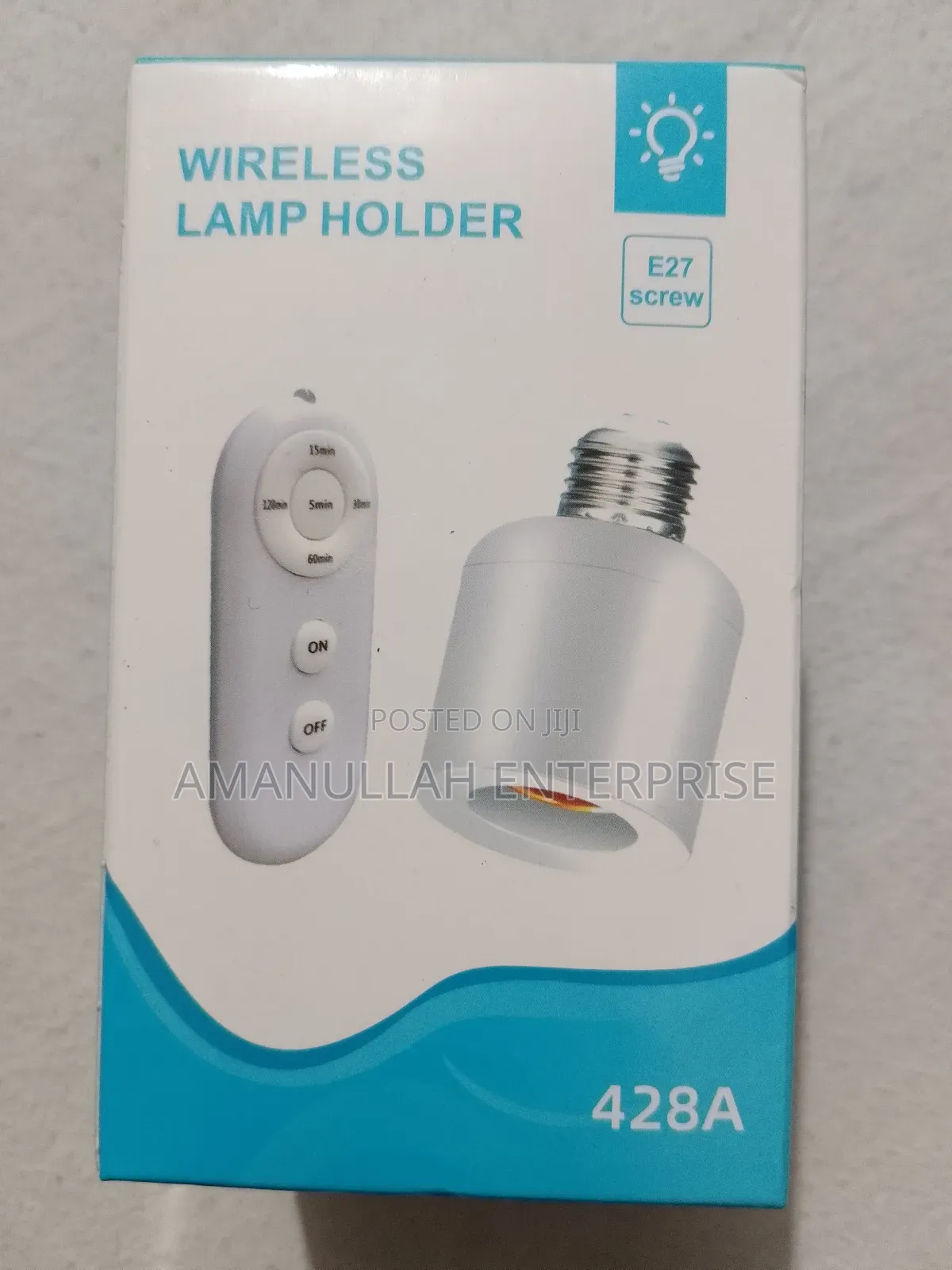 Wireless Lamp Holder With a Remote Control an E27 Screw Socket.