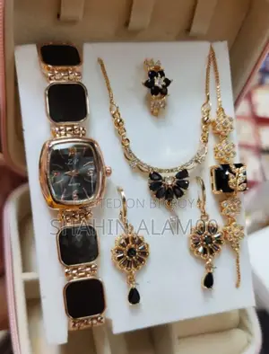 Eye-catching 6-in-1 Jewelry and Watch Set