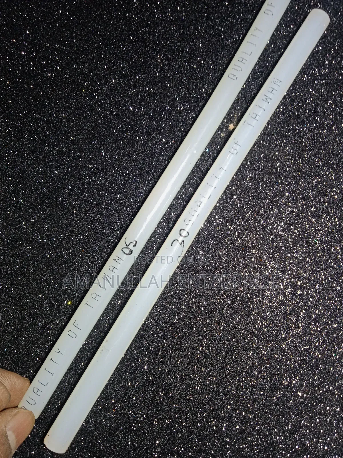 গ্লু স্টিক থার্মোপ্লাস্টিক আঠালো।