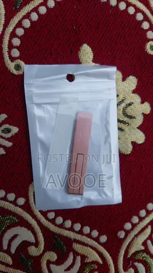 আল্ট্রা-থিন প্রিমিয়াম মেটাল ফোল্ডিং মোবাইল ফোন স্ট্যান্ড