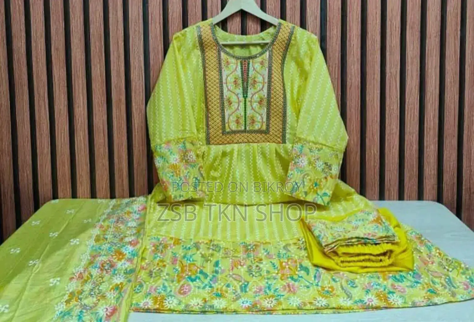 Readymade Gown