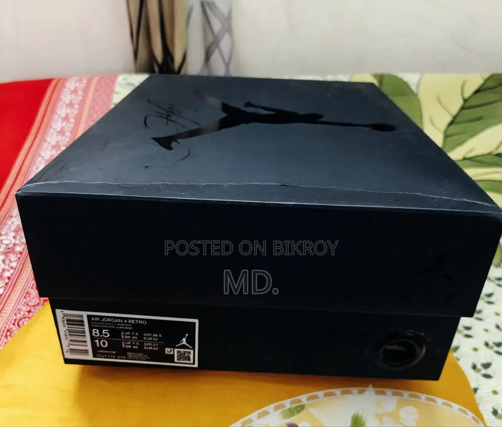 এয়ার জর্ডান ৪ রেট্রো