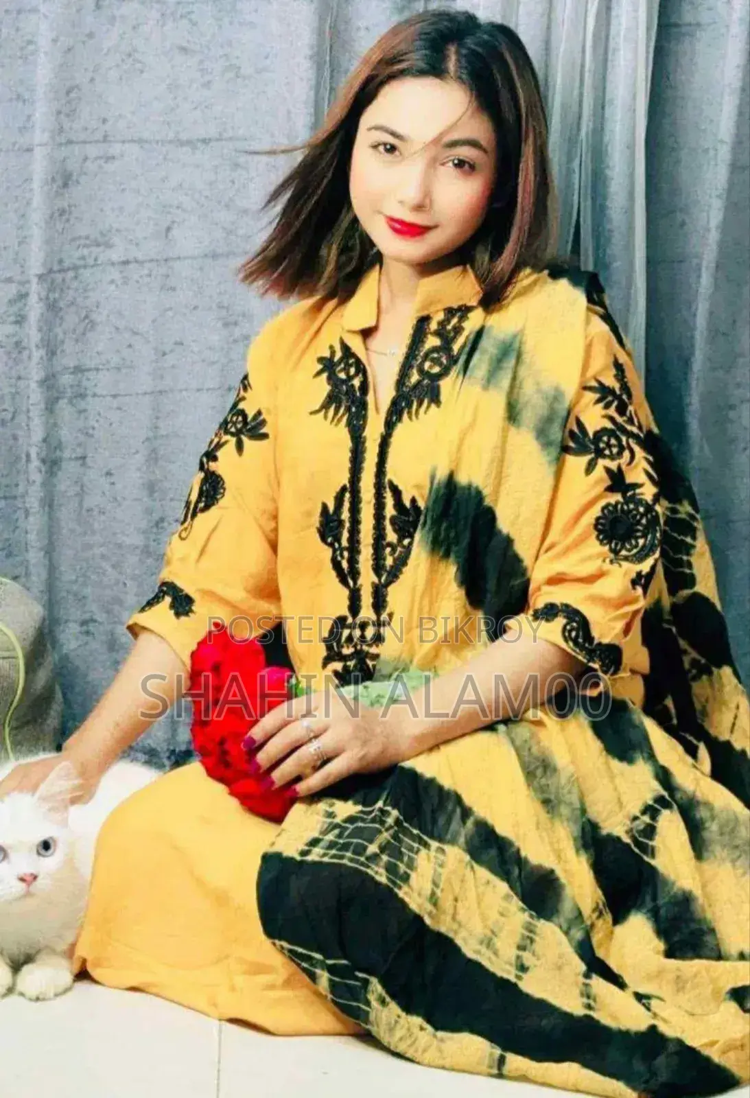 এমব্রয়ডারি থ্রি-পিস