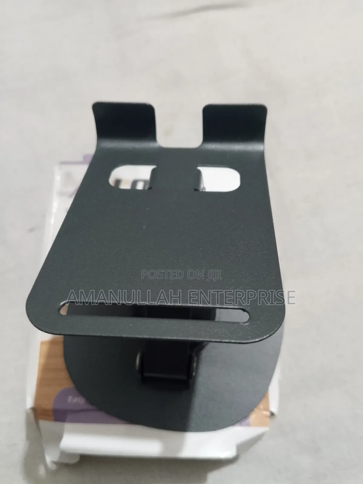 Mobile Stand Metal Body