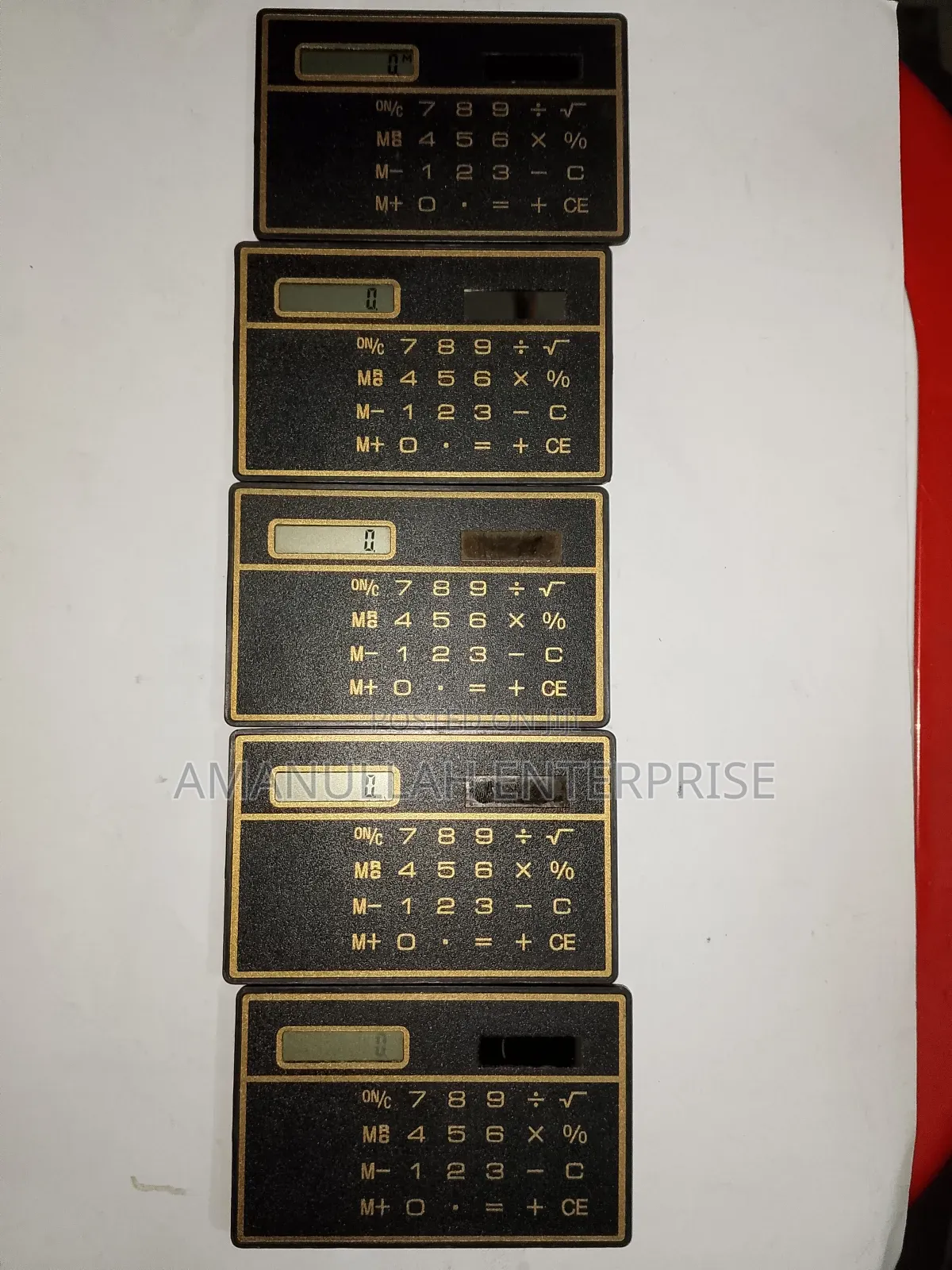 কার্ড ক্যালকুলেটর আল্ট্রা স্লিম।