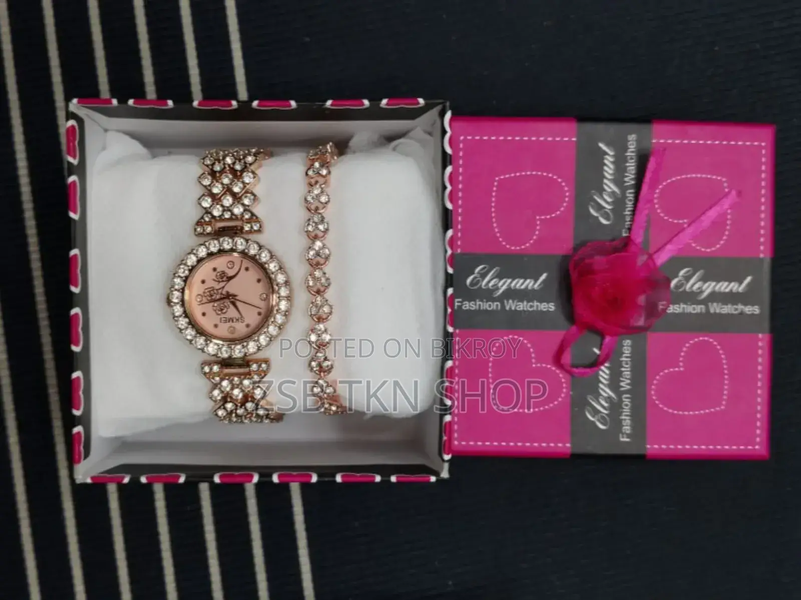 Ladies Watch With Bracelet (Real Picture)