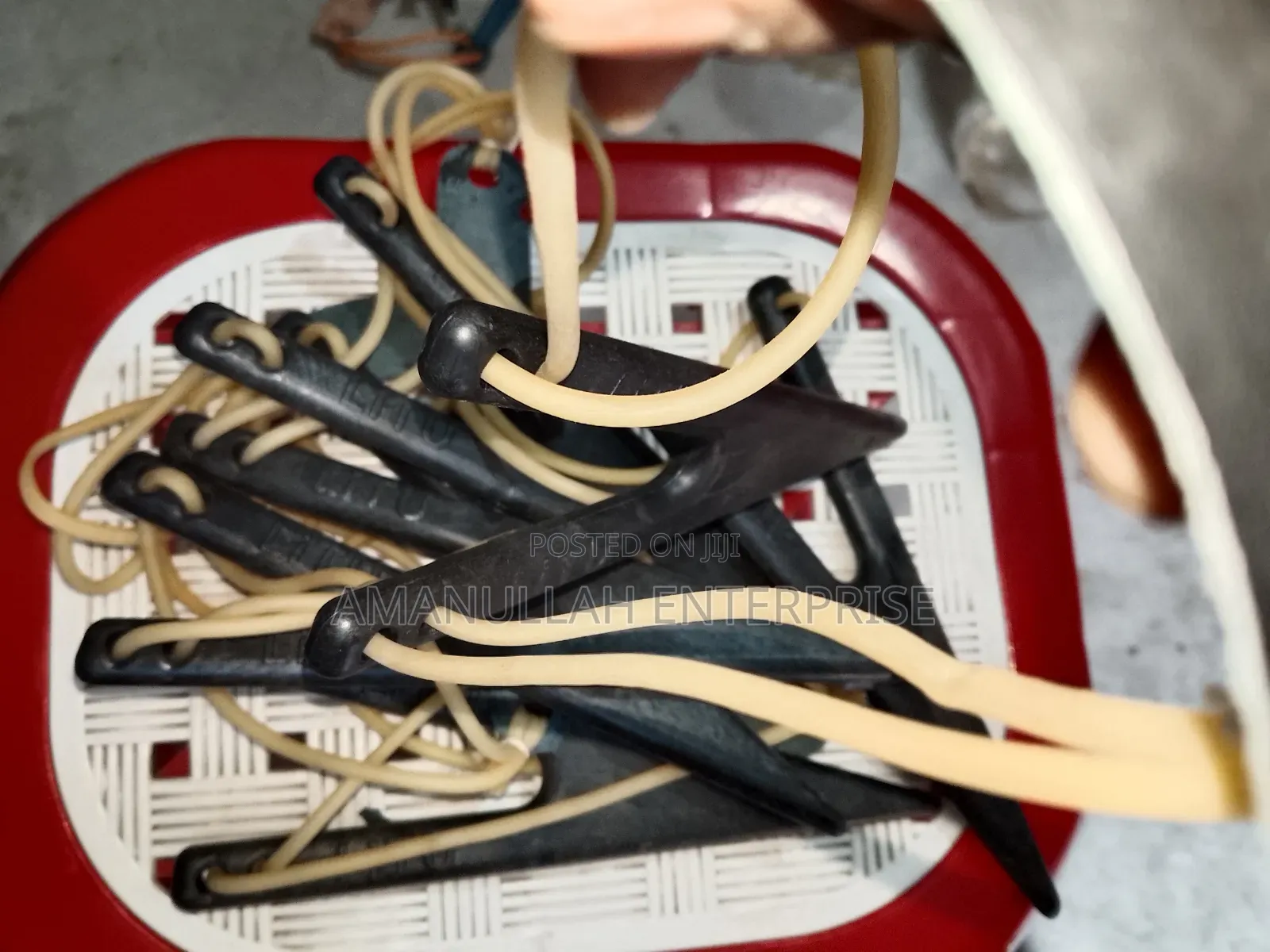 Slingshot / Small Hand-Powered Projectile Weapon. 02 PCS