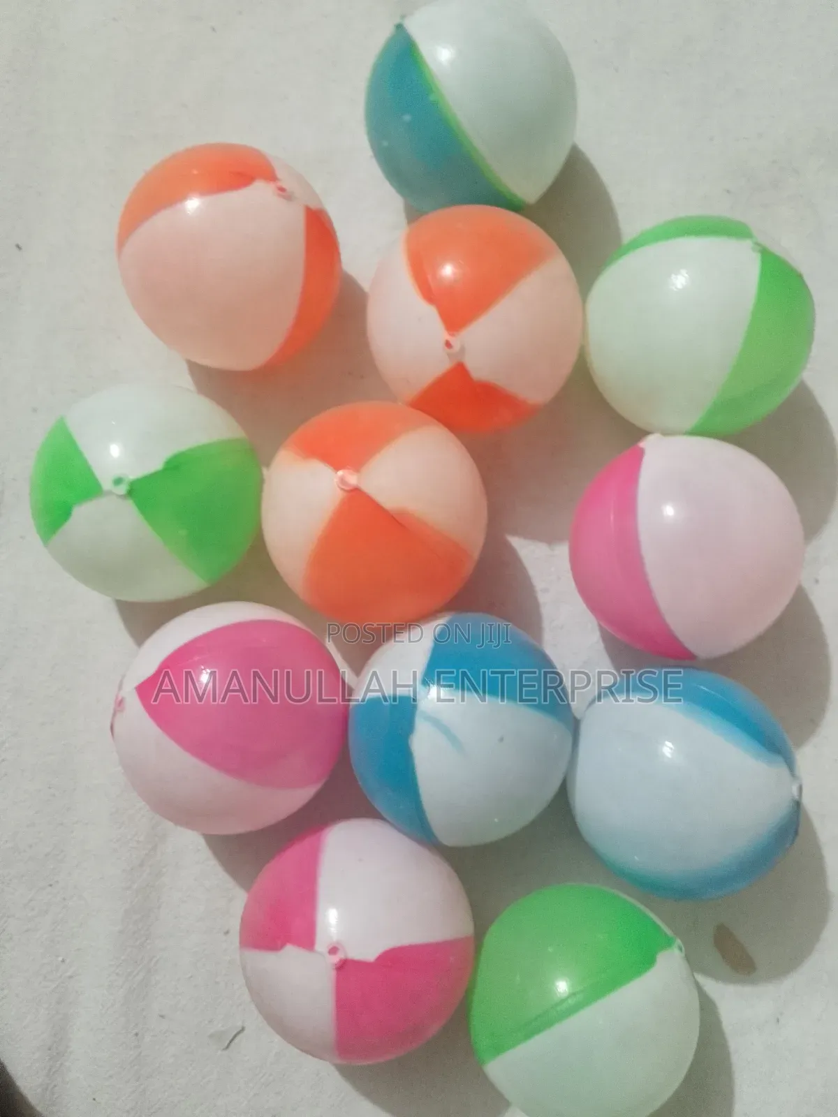 Plastic Balls 07 PCS