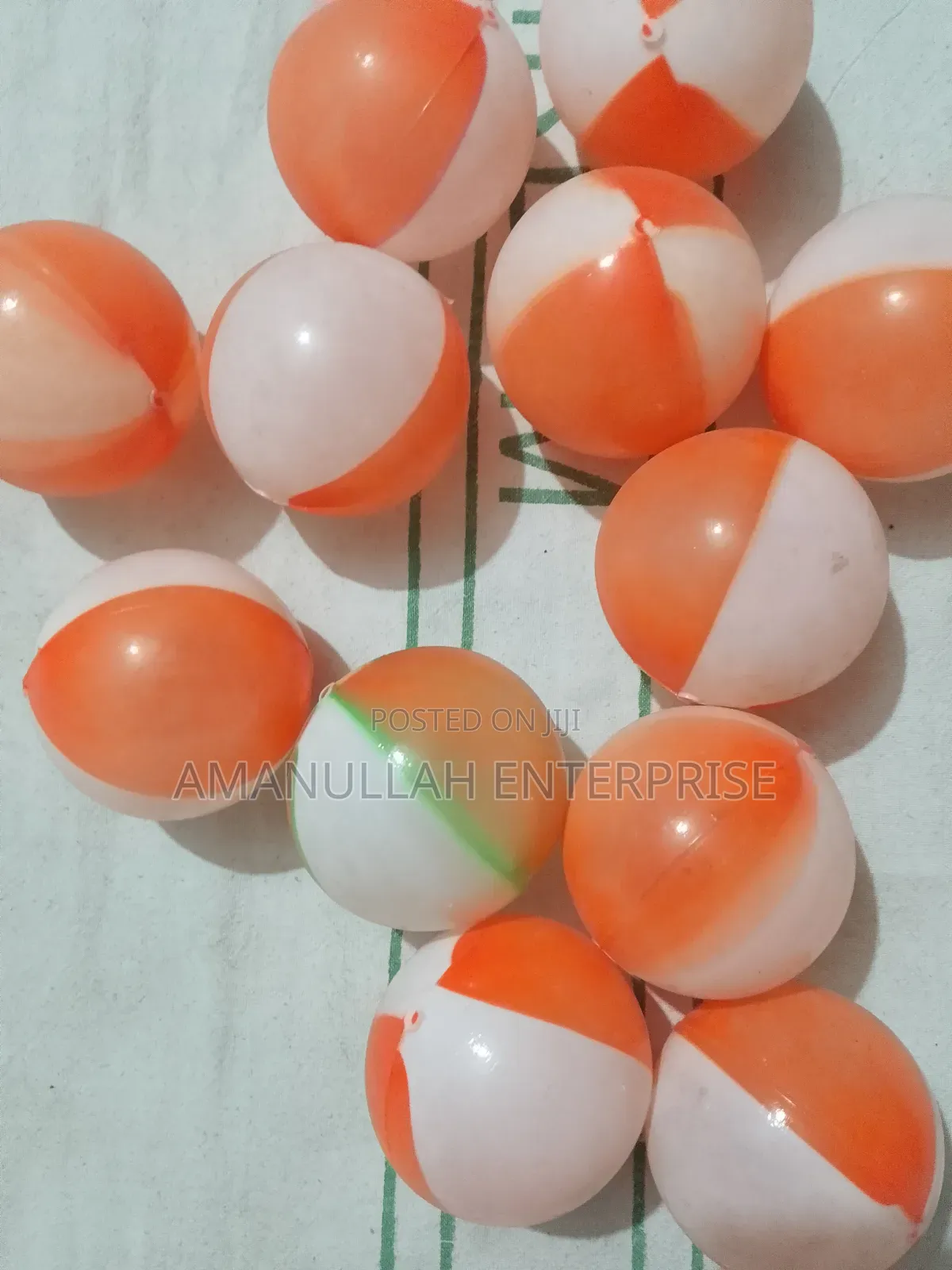 Plastic Balls 07 PCS
